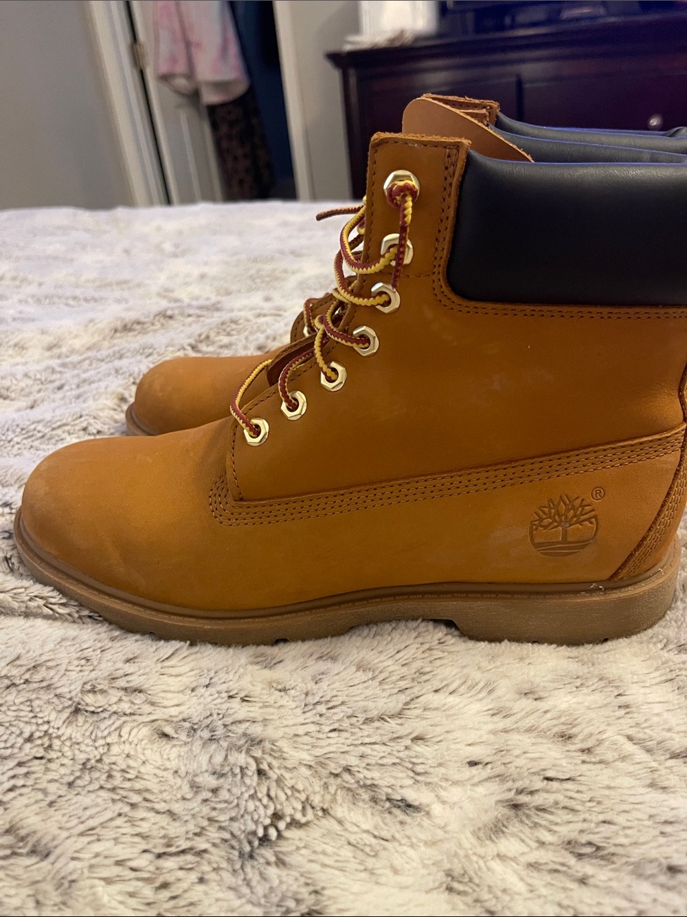 Timberlands - Picture 3 of 8